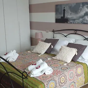  Apartment Mon